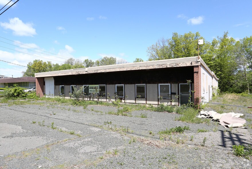 10 Tobey Rd, Bloomfield, CT for sale - Primary Photo - Image 1 of 1