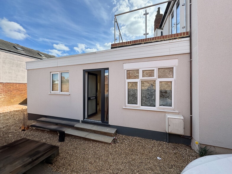 1 High St, Milton Keynes for lease - Building Photo - Image 2 of 2