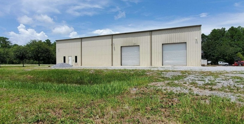 107 Industrial Ct, Freeport, FL for sale - Primary Photo - Image 1 of 25