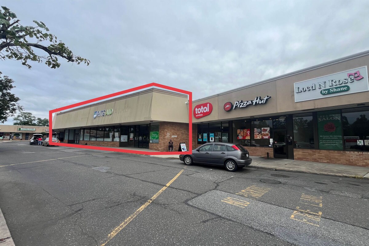 856-994 Middle Country Rd, Middle Island, NY for lease Building Photo- Image 1 of 11