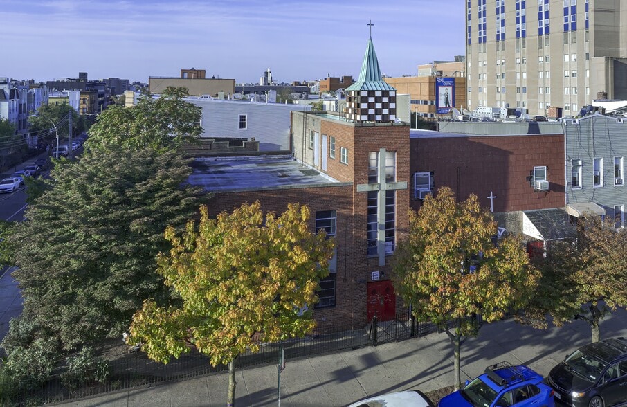 172-180 St Nicholas Ave, Brooklyn, NY for sale - Primary Photo - Image 1 of 6