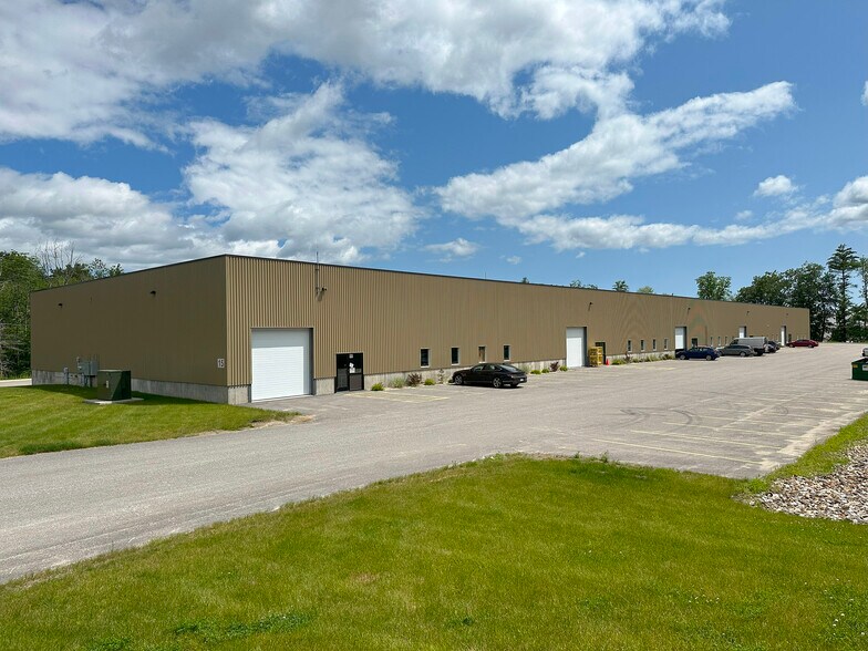 15 Gendron Dr, Lewiston, ME for sale - Building Photo - Image 1 of 1