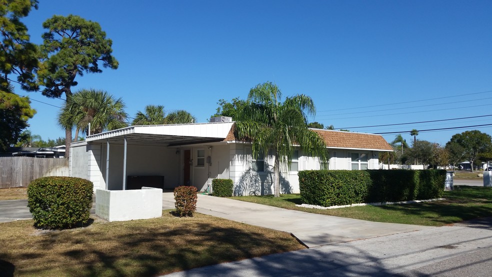 10912 Hamlin Blvd, Largo, FL 33774 | LoopNet