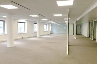 4 Place Des Vosges, Courbevoie for lease Interior Photo- Image 2 of 5