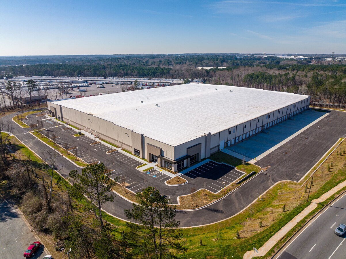 2823 Anvil Block Rd, Ellenwood, GA 30294