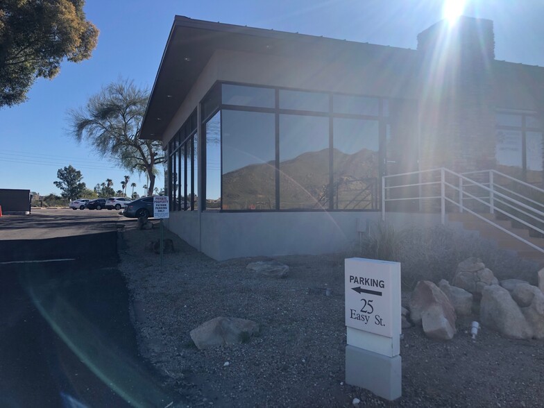 25 Easy St, Carefree, AZ for lease - Primary Photo - Image 1 of 24