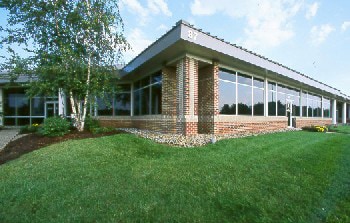 87 S Commerce Way, Bethlehem, PA for sale - Primary Photo - Image 1 of 7