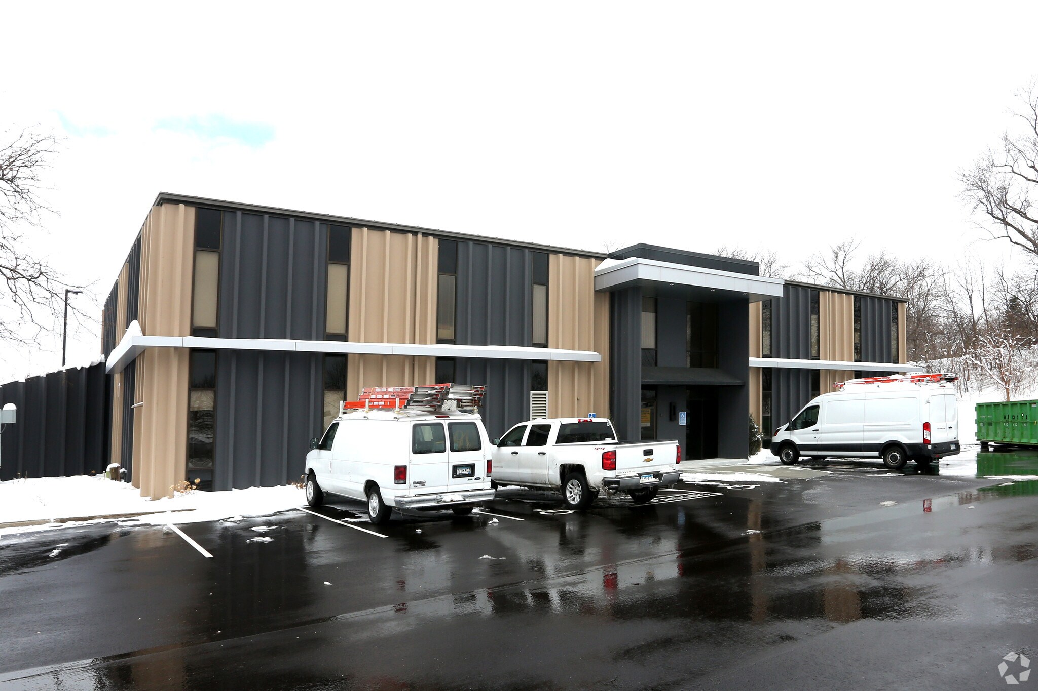 2125 E Upper 55th St, Inver Grove Heights, MN for sale Primary Photo- Image 1 of 1