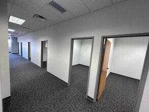 306 W Michigan St, Duluth, MN for lease Interior Photo- Image 2 of 11