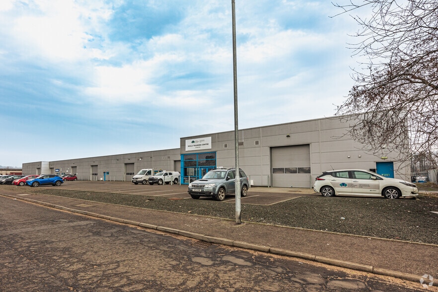3 Cunningham Rd, Stirling for lease - Building Photo - Image 2 of 4