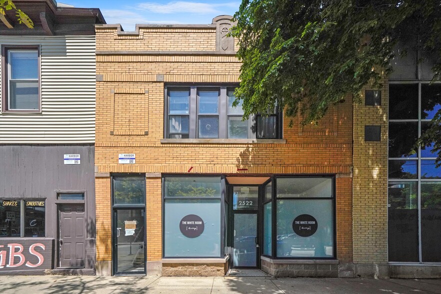 2522 W Fullerton Ave, Chicago, IL for lease - Building Photo - Image 1 of 9