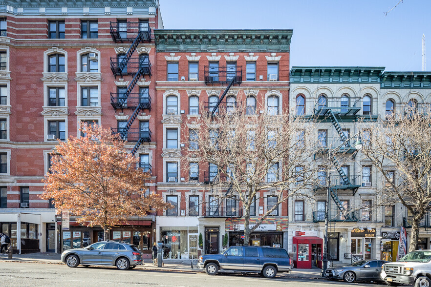 1264 Amsterdam, New York, NY for lease - Primary Photo - Image 1 of 5