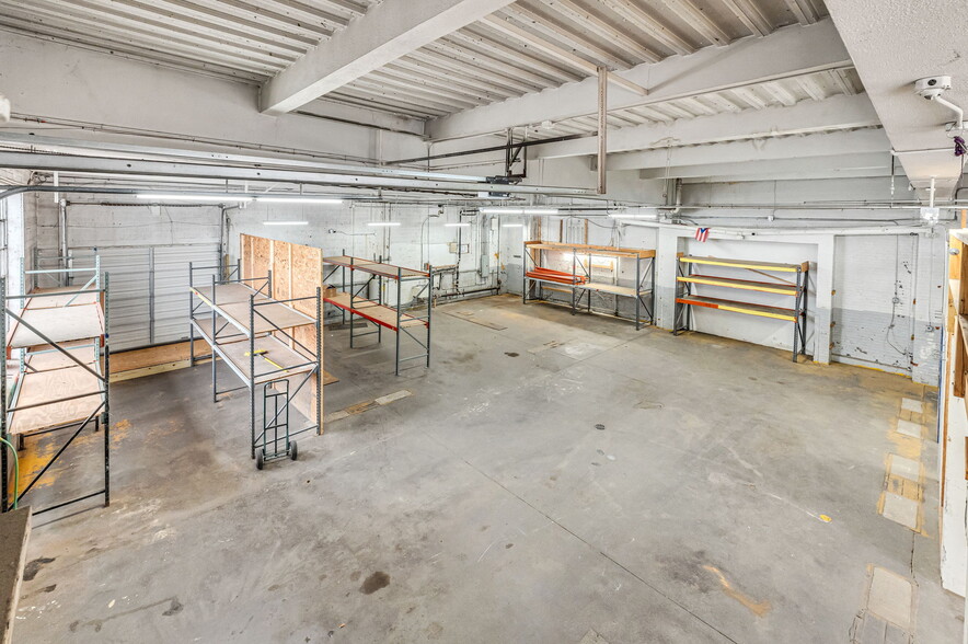 424 Albany St, Springfield, MA for lease - Building Photo - Image 3 of 9