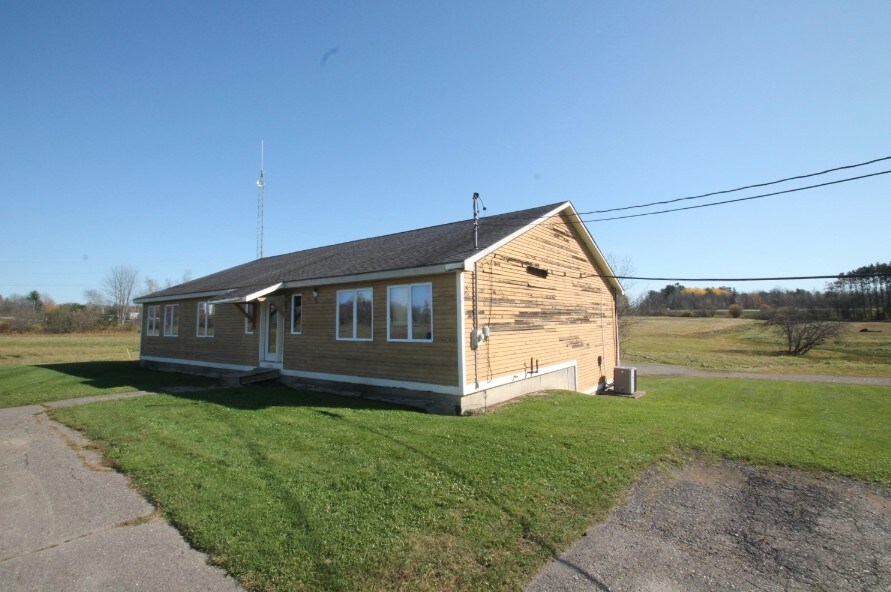 1182 Odlin Rd, Hermon, ME for sale Primary Photo- Image 1 of 1
