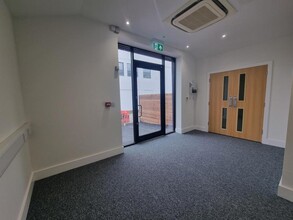 High Rd, Benfleet for lease Interior Photo- Image 2 of 6