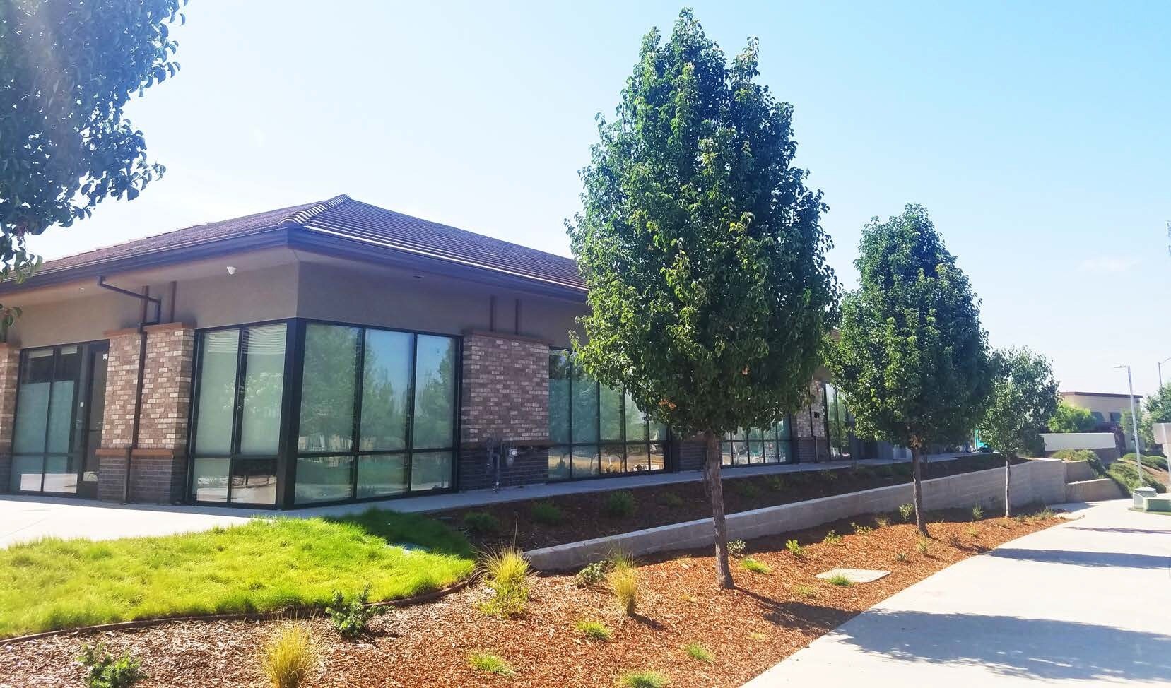 246 Gibson Dr, Roseville, CA 95678 Pad 4 Highland Village