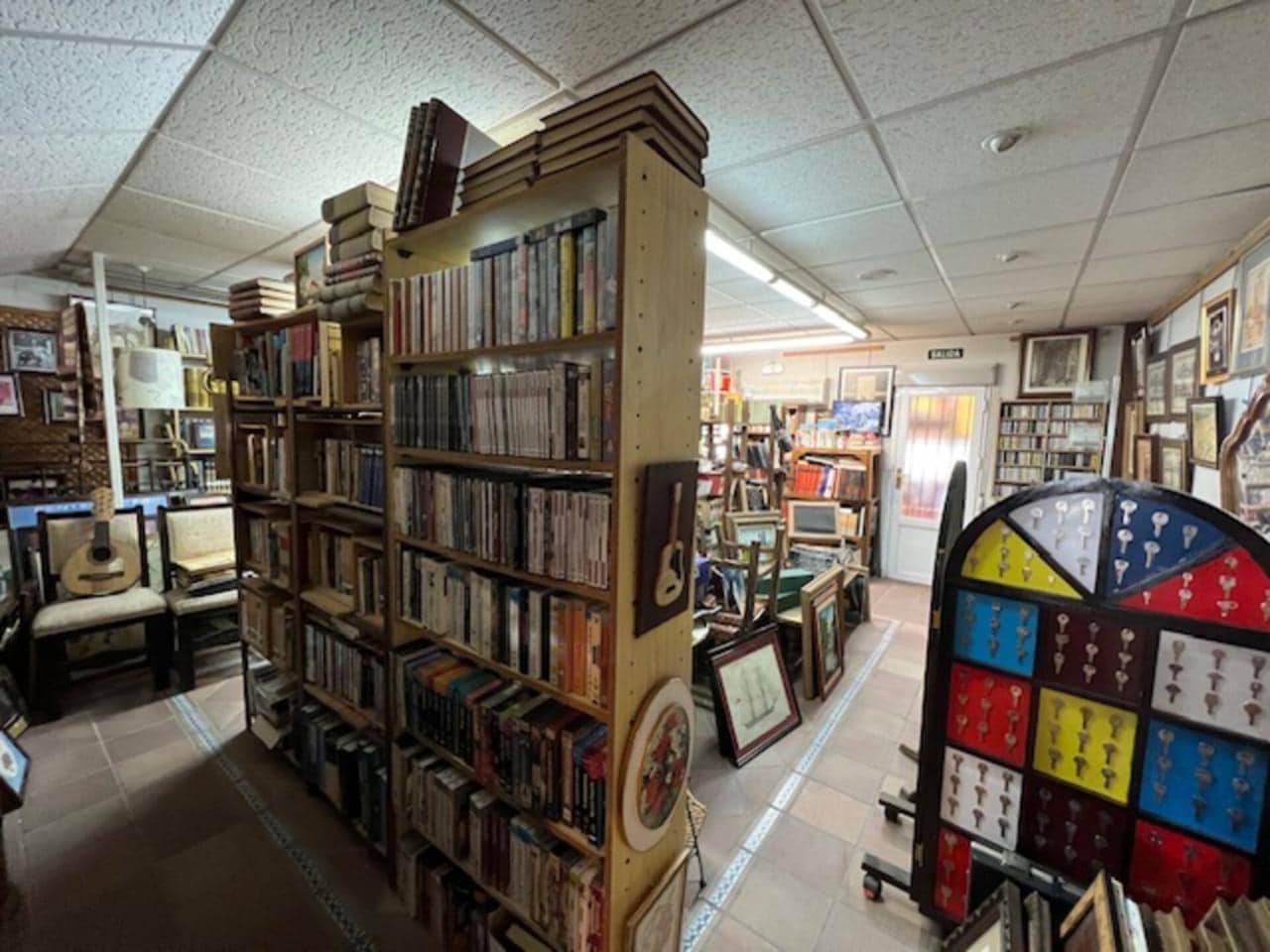 Retail in Galapagar, Madrid for lease Interior Photo- Image 1 of 13