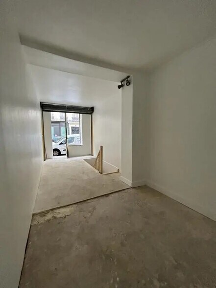 13 Rue Mayet, Paris for lease - Building Photo - Image 3 of 8