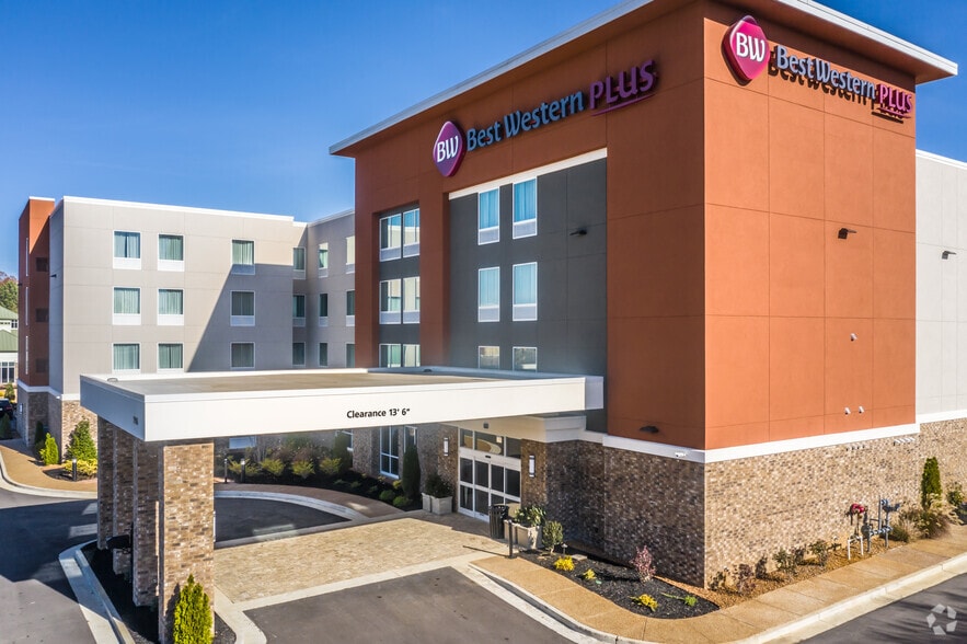 7904 Craft Goodman Frontage Rd, Olive Branch, MS for sale - Building Photo - Image 2 of 4