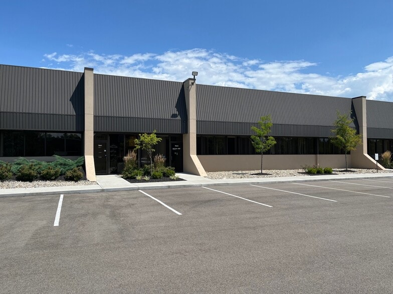 7841-7855 Palace Dr, Cincinnati, OH for lease - Building Photo - Image 3 of 5