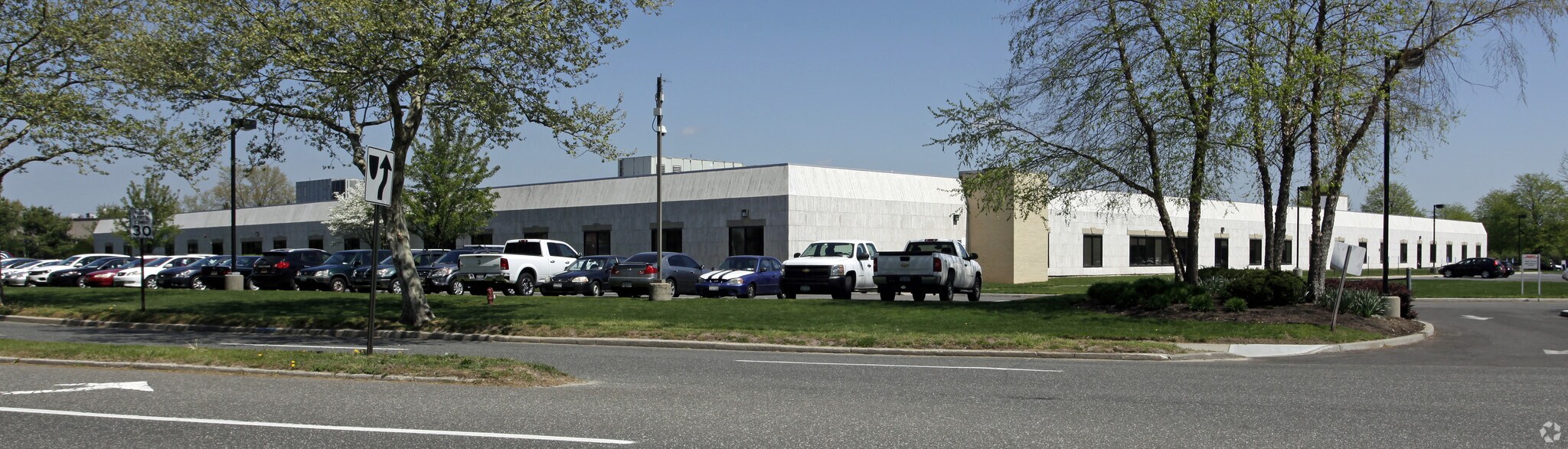 75 Maxess Rd, Melville, NY 11747 MSC Industrial Direct Co