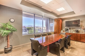 6960 Smoke Ranch Rd, Las Vegas, NV for sale Interior Photo- Image 2 of 4