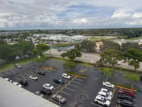 2290 10th Ave N, Lake Worth, FL for lease Interior Photo- Image 2 of 11