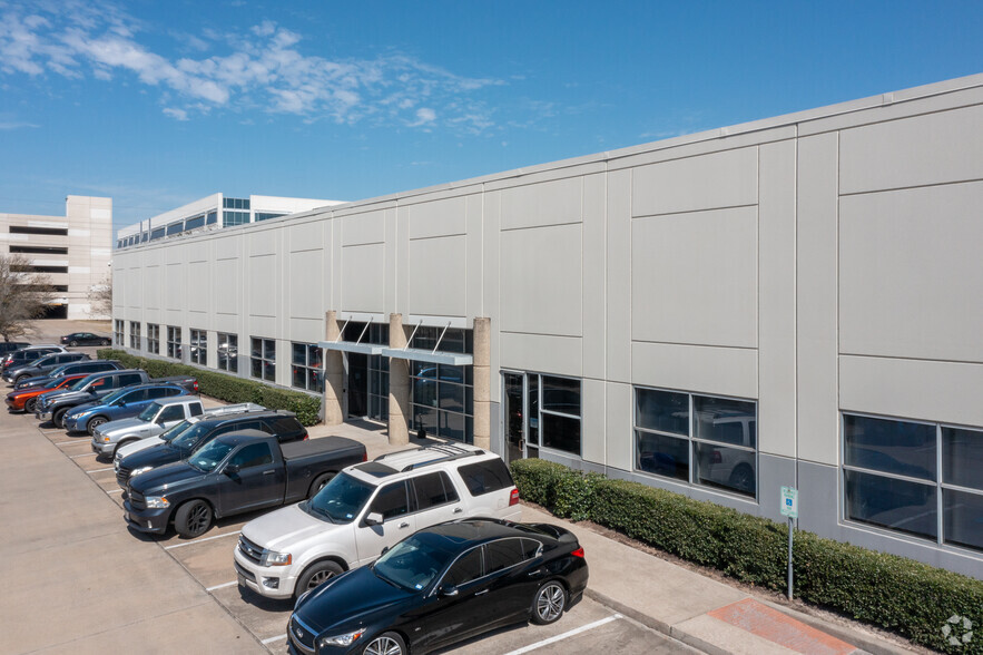 11335 Clay Rd, Houston, TX for lease - Building Photo - Image 3 of 6