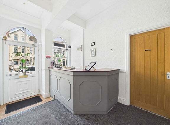 9-11 Withnell Rd, Blackpool for sale - Interior Photo - Image 2 of 16