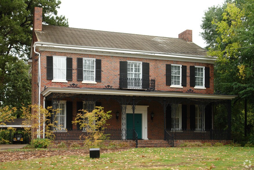 1401 Wynnton Rd, Columbus, GA 31906