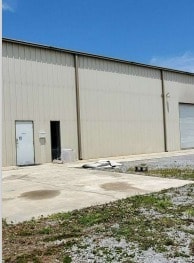 107 Industrial Ct, Freeport, FL for sale - Building Photo - Image 2 of 25