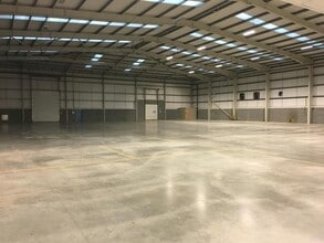 Willowbridge Way, Castleford for lease Interior Photo- Image 2 of 2