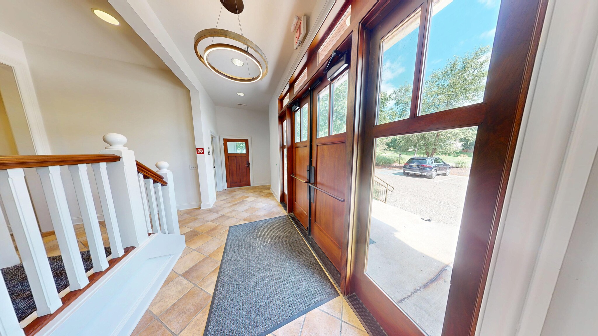 445 Pettis Ave SE, Ada, MI for lease Interior Photo- Image 1 of 13