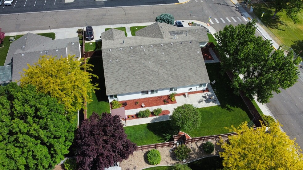 1310 SW 12th Ave, Ontario, OR for sale - Building Photo - Image 2 of 4