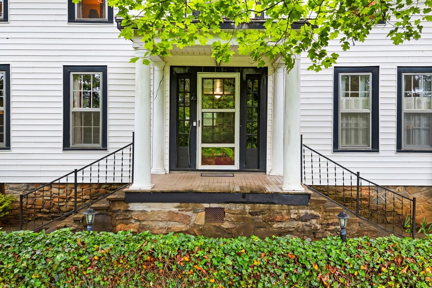 1186 Old Us Hwy 70 W, Black Mountain, NC for sale - Building Photo - Image 3 of 47