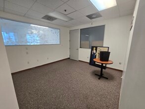 805 Live Oak Dr, Chesapeake, VA for lease Building Photo- Image 1 of 6