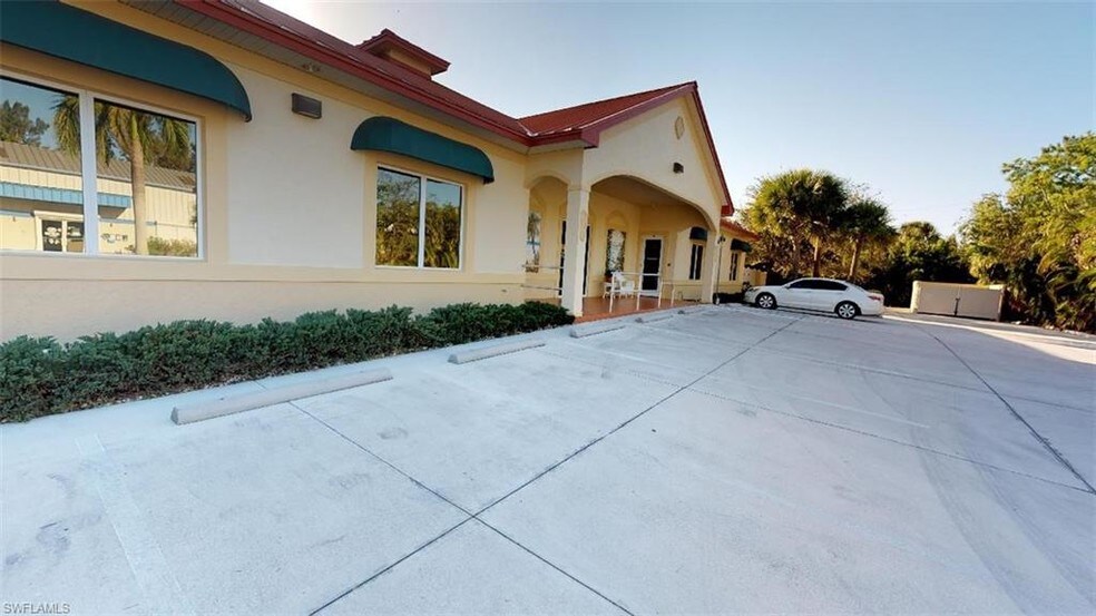 16848 Mcgregor Blvd, Fort Myers, FL 33908