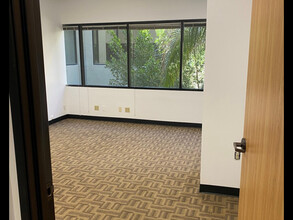 14140-14144 Ventura Blvd, Sherman Oaks, CA for lease Interior Photo- Image 1 of 6