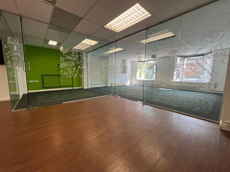 36-38 High St, Ashford for lease - Building Photo - Image 2 of 7