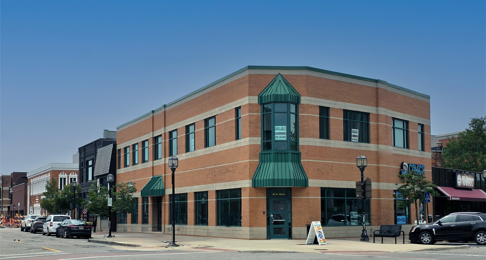 35 N. Main St, Mount Clemens, MI for lease - Building Photo - Image 1 of 4