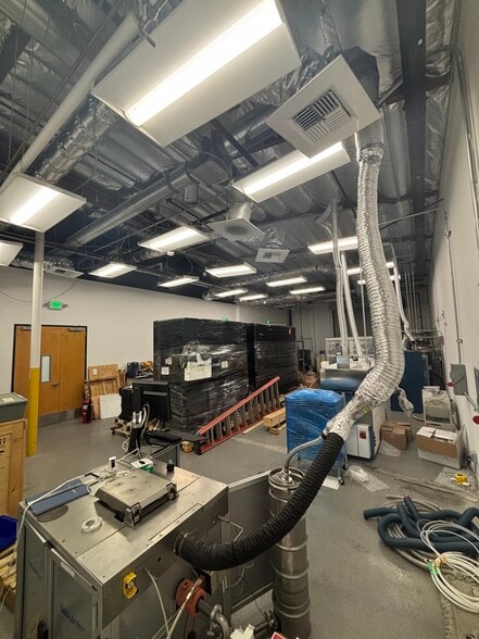 1325 E El Segundo Blvd, El Segundo, CA for lease - Building Photo - Image 3 of 23