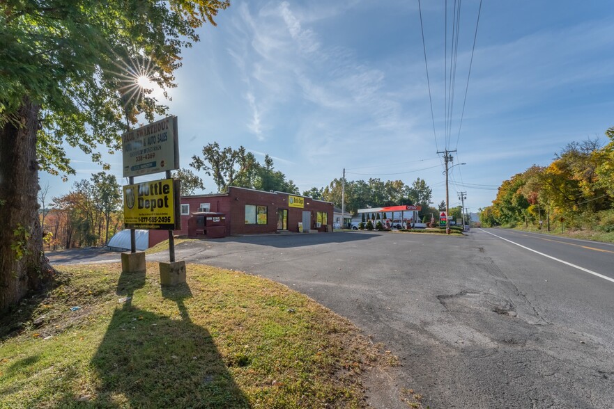 441 Broadway 9W, Port Ewen, NY for sale - Building Photo - Image 1 of 1