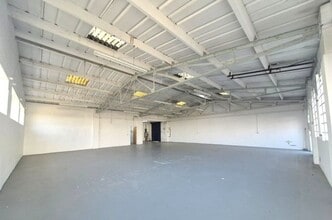 10-15 Station Road Industrial Estate, Hailsham for lease Interior Photo- Image 2 of 2