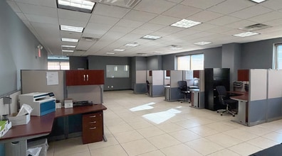 5610 Grand Ave, Maspeth, NY for lease Interior Photo- Image 2 of 2