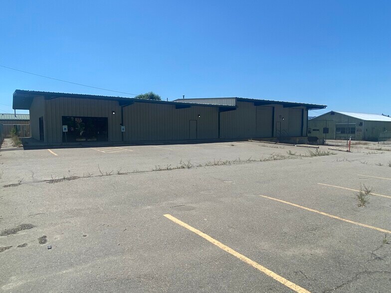 6265 N Government Way, Coeur d'Alene, ID for sale - Building Photo - Image 2 of 8