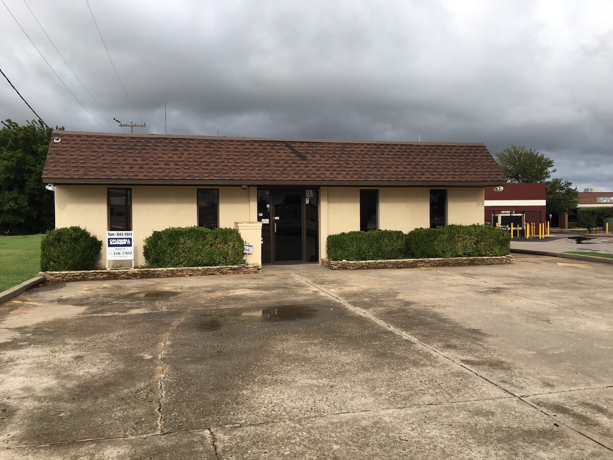 7624 N Broadway Ext Service Rd, Oklahoma City, OK 73116