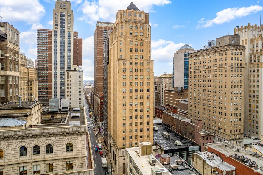 1500-1506 Walnut St, Philadelphia, PA for lease - Building Photo - Image 1 of 1