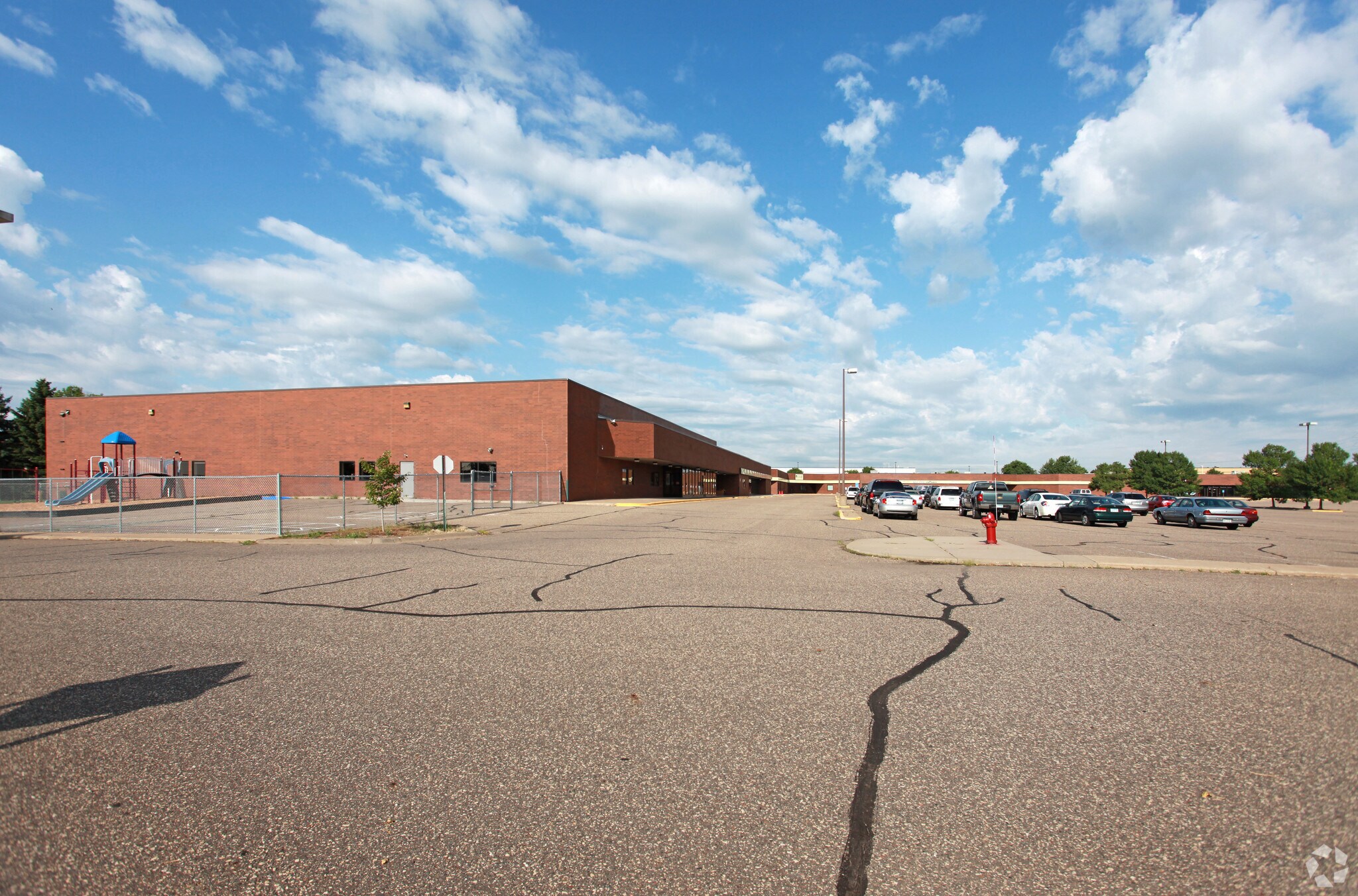 11201-11435 N 96th Ave, Maple Grove, MN for sale Primary Photo- Image 1 of 1