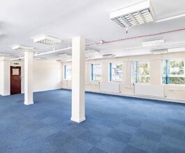 West Bank, Droitwich for sale Interior Photo- Image 2 of 2
