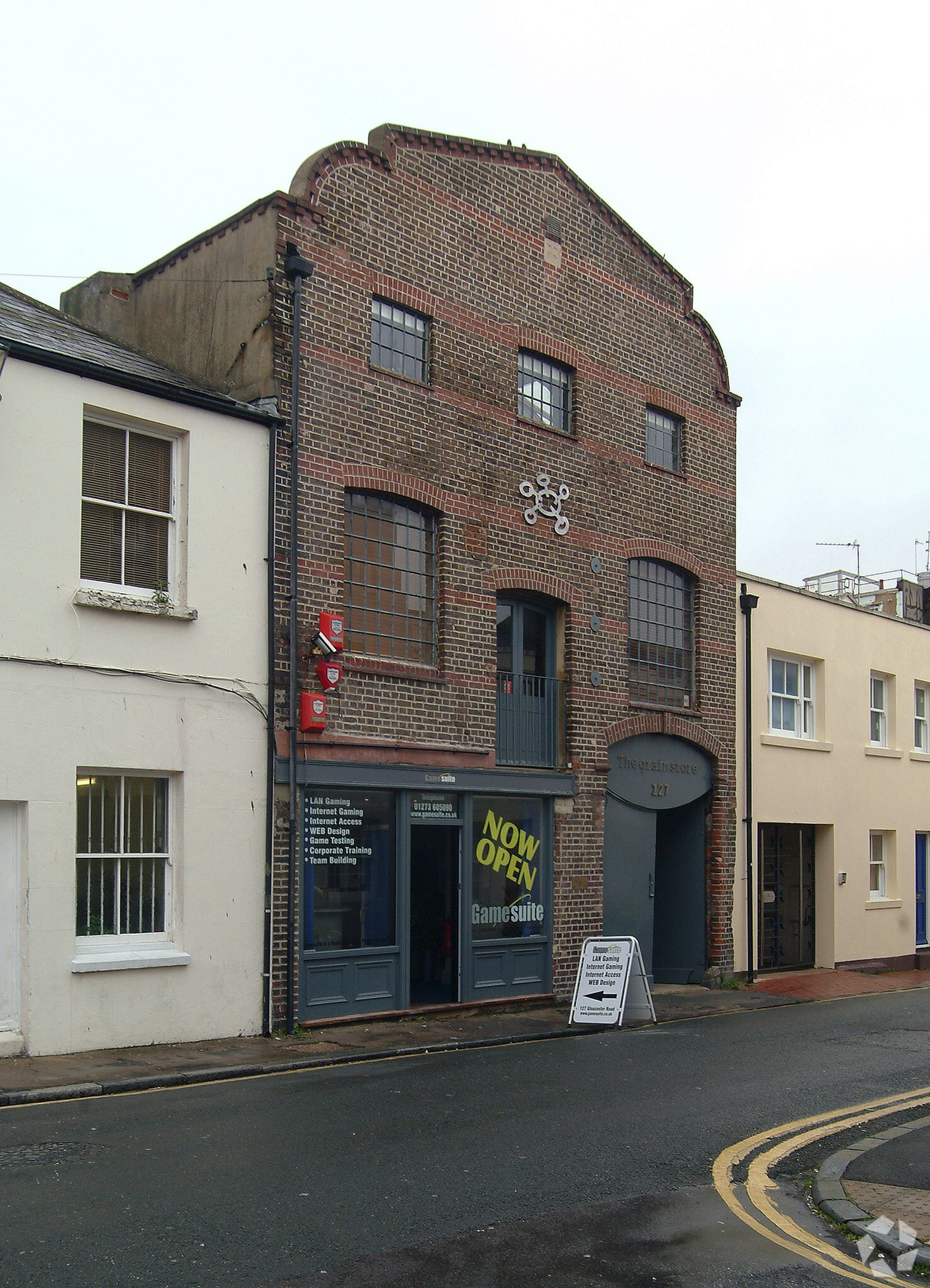 127 Gloucester Rd, Brighton for sale Primary Photo- Image 1 of 1